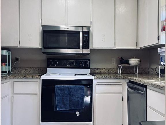 4th image of 6145 Camino Verde Dr APT B