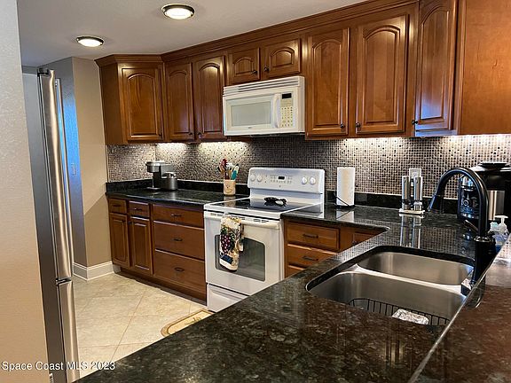 4th image of 830 N Atlantic Ave APT B1606