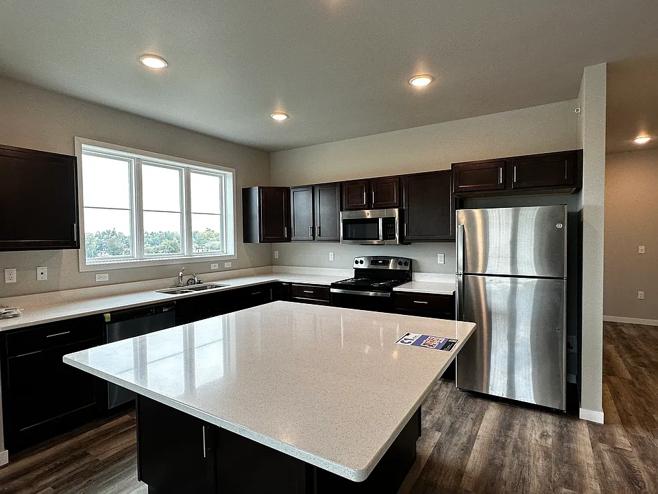 Creekside Apartment Homes