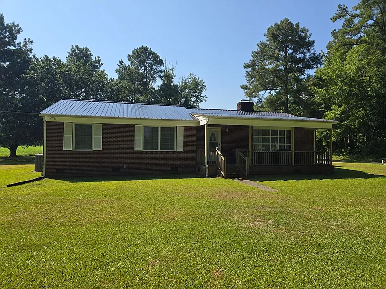 849 State Highway 561 W — Photo 1