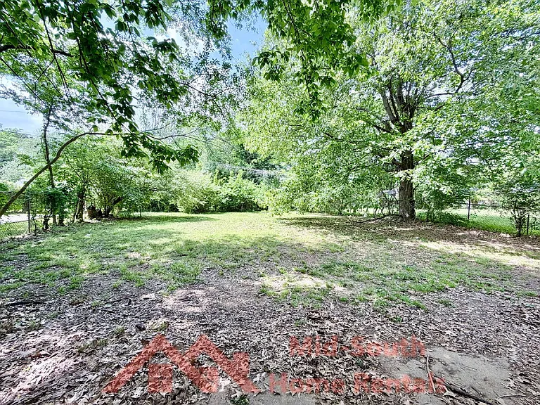 3231 Harvester Ln E — Photo 16