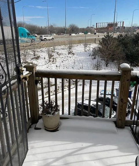 2219 N Seeley Ave #3R — Photo 12