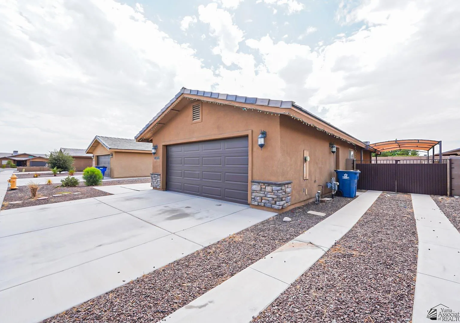 3 bed, 2.0 bath, 1282 sqft, $1,750 — Photo 3
