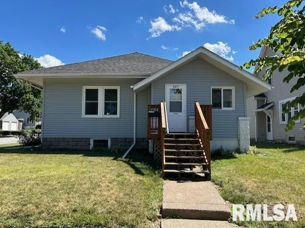 527 E 31st St, Davenport, IA 52803