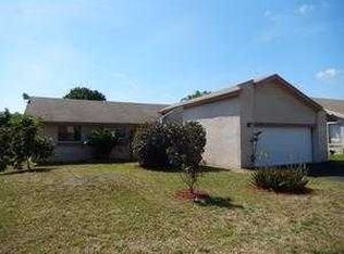 8540 NW 49th St, Lauderhill, FL 33351