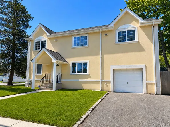 2312 7th Street, East Meadow, NY 11554