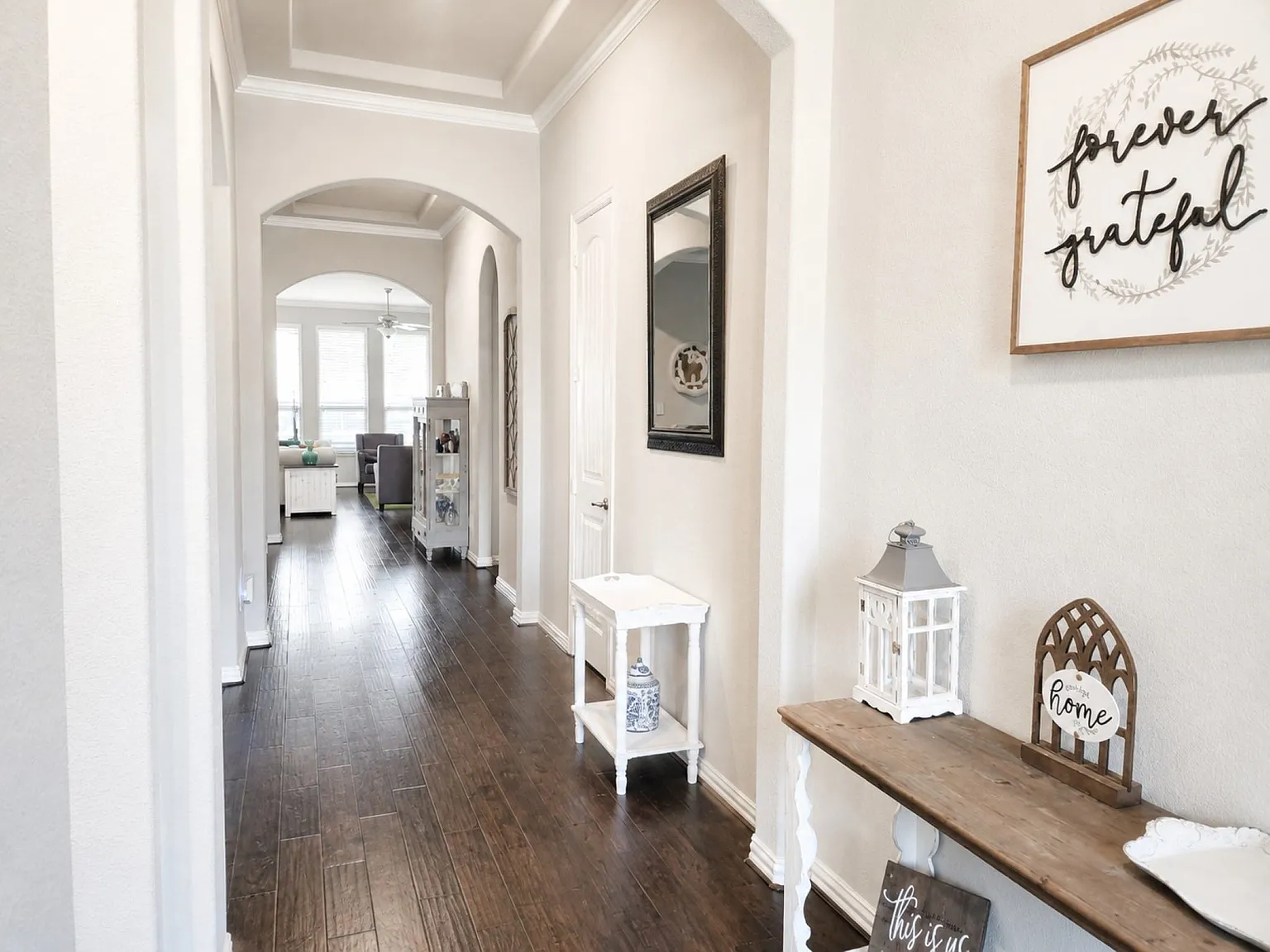 4 bed, 3.0 bath, 2169 sqft, $3,000 — Photo 2