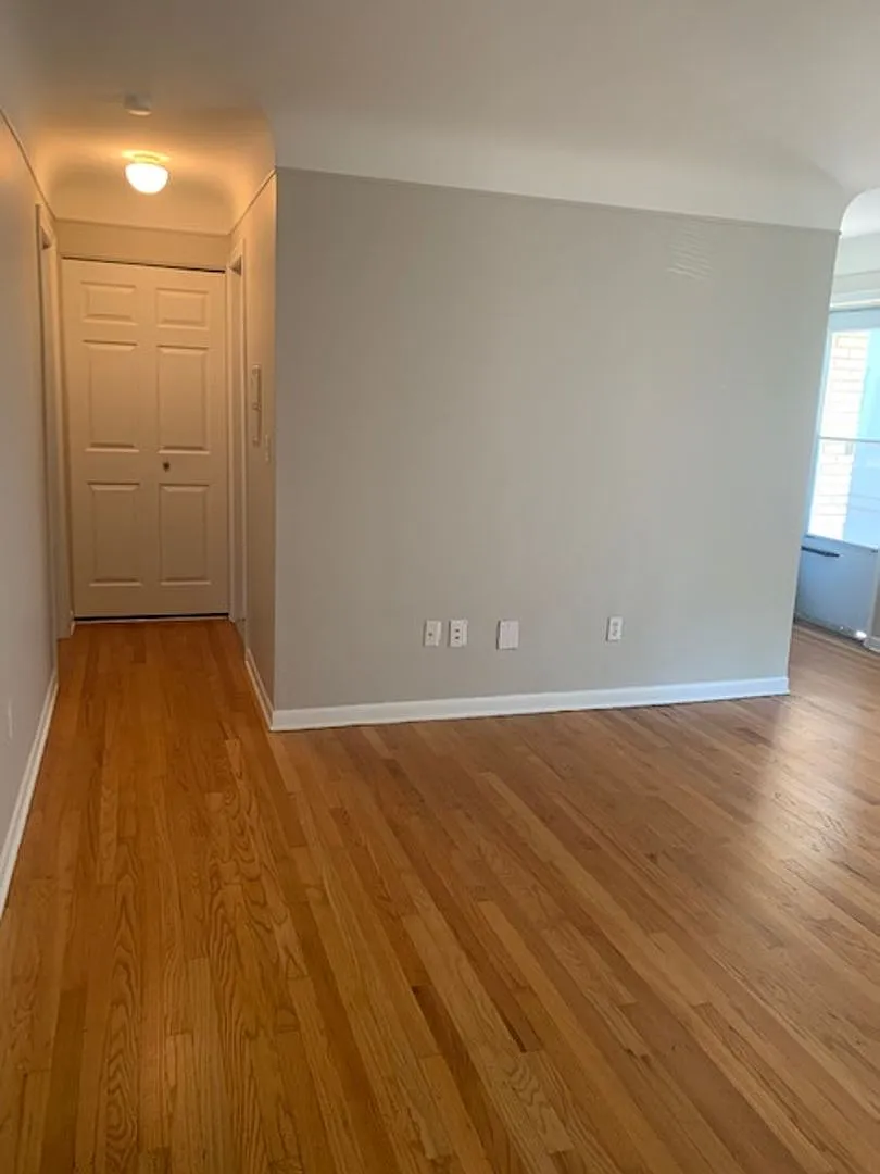 Catalpa Court — Photo 2