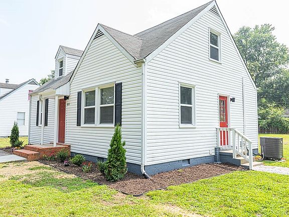 4th image of 6812 Wentworth St