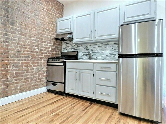 4th image of 526 E 85th St APT 2D