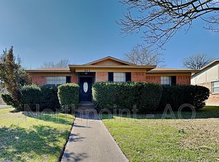 805 Jeran Dr, Dallas, TX 75217