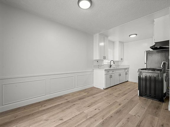 3rd image of 3878 Potomac Ave #11A