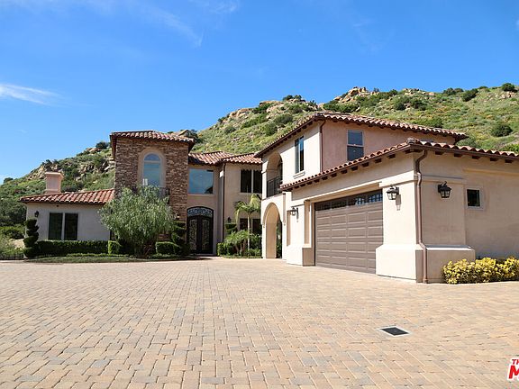 2nd image of 47 Buckskin Rd