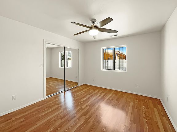 3rd image of 408 Manzano St NE