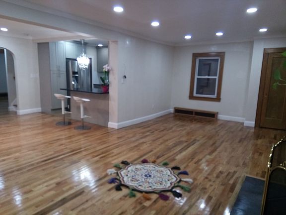5th image of 78 Clover Ave
