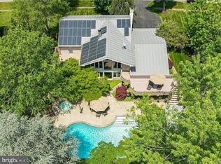 4704 Flower Valley Dr, Rockville, MD 20853