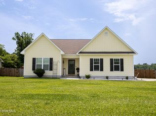 213 Luther Banks Rd, Richlands, NC 28574