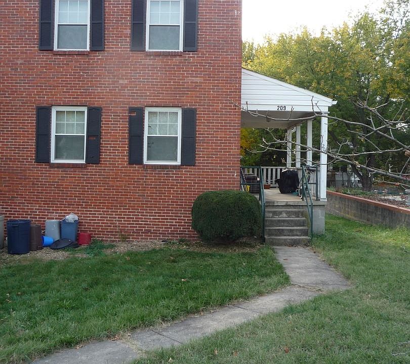 1st image of 209 Ohio Ave