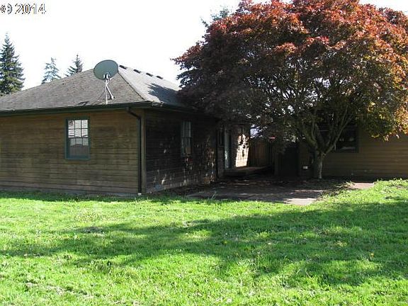 3rd image of 3104 Yeoman Ave