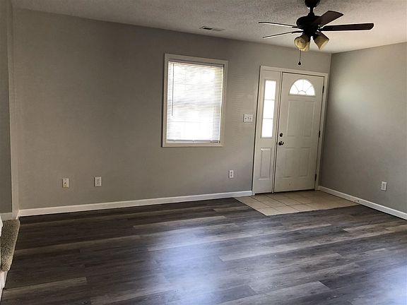 5th image of 3326 S Oaklawn Cir
