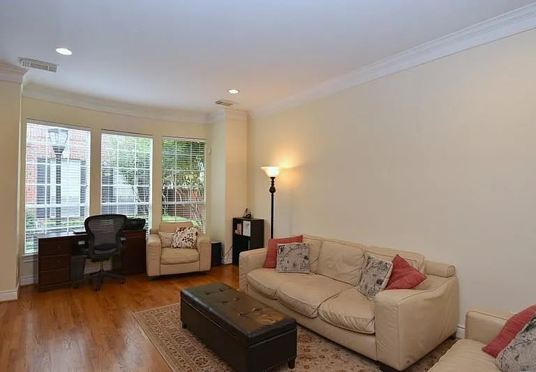 6841 Staffordshire Blvd — Photo 5
