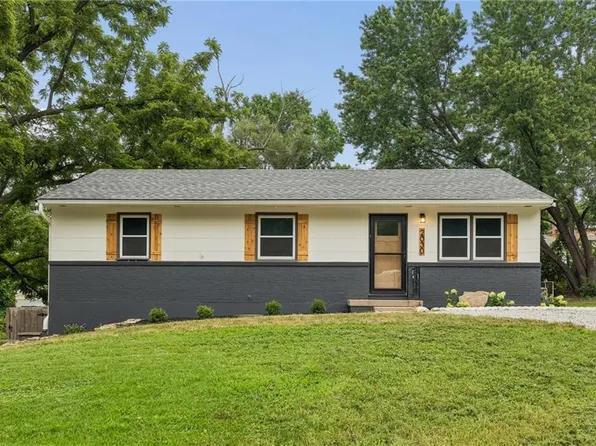 2030 NW 50th St, Kansas City, MO 64151