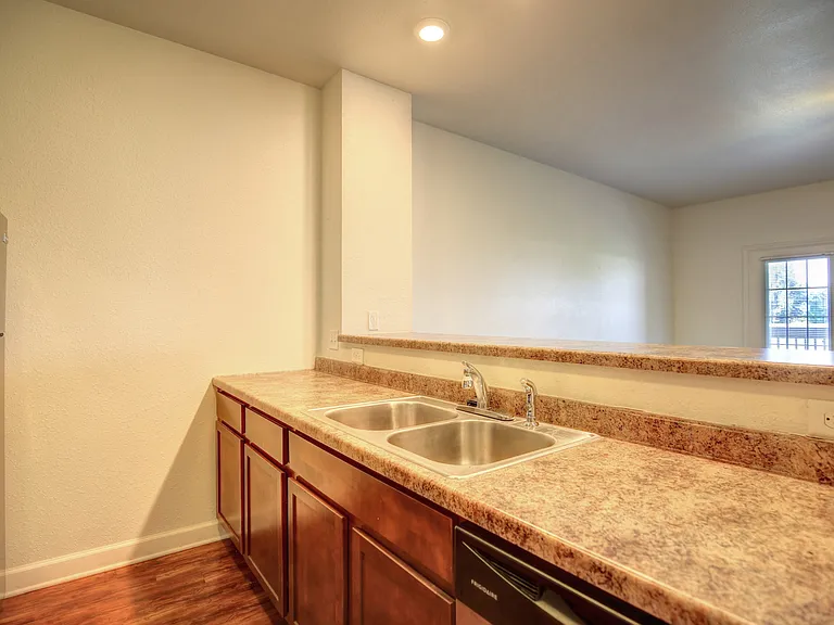 706 Inverness Rd — Photo 42