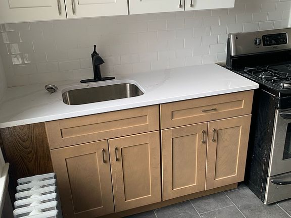 2nd image of 265 Stuyvesant Ave #3