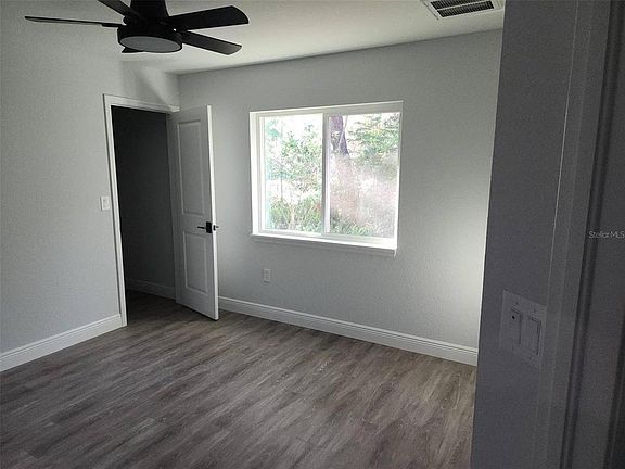 4th image of 1111 Dagmar Ave