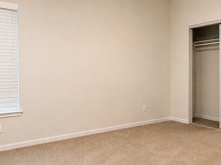 Bedroom #4 / Office / Playroom