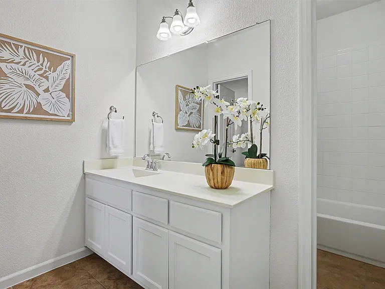 213 Southern Cross Dr — Photo 31