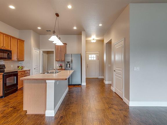 3rd image of 1317 Shinnecock Ct