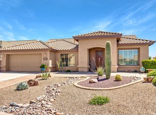 2300 E Bluejay Bluff Ln, Green Valley, AZ 85614