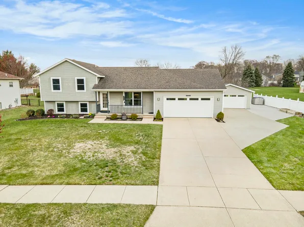 5895 Maple Bend Trl, Allendale, MI 49401