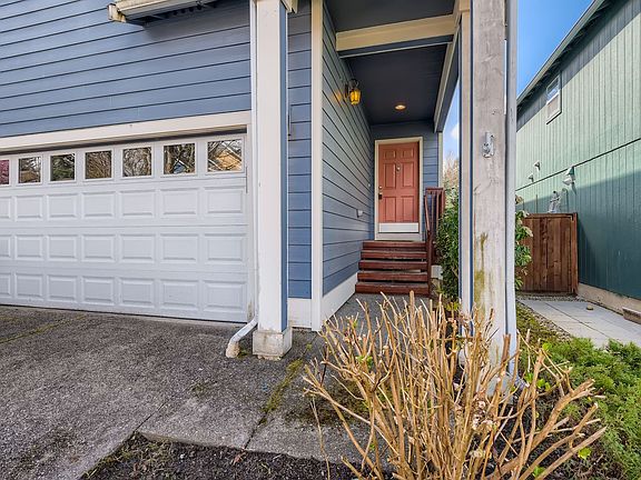 2nd image of 230 84th Ave NE