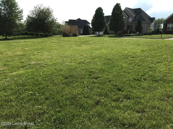 695 Ashbourne Dr, Shelbyville, KY 40065