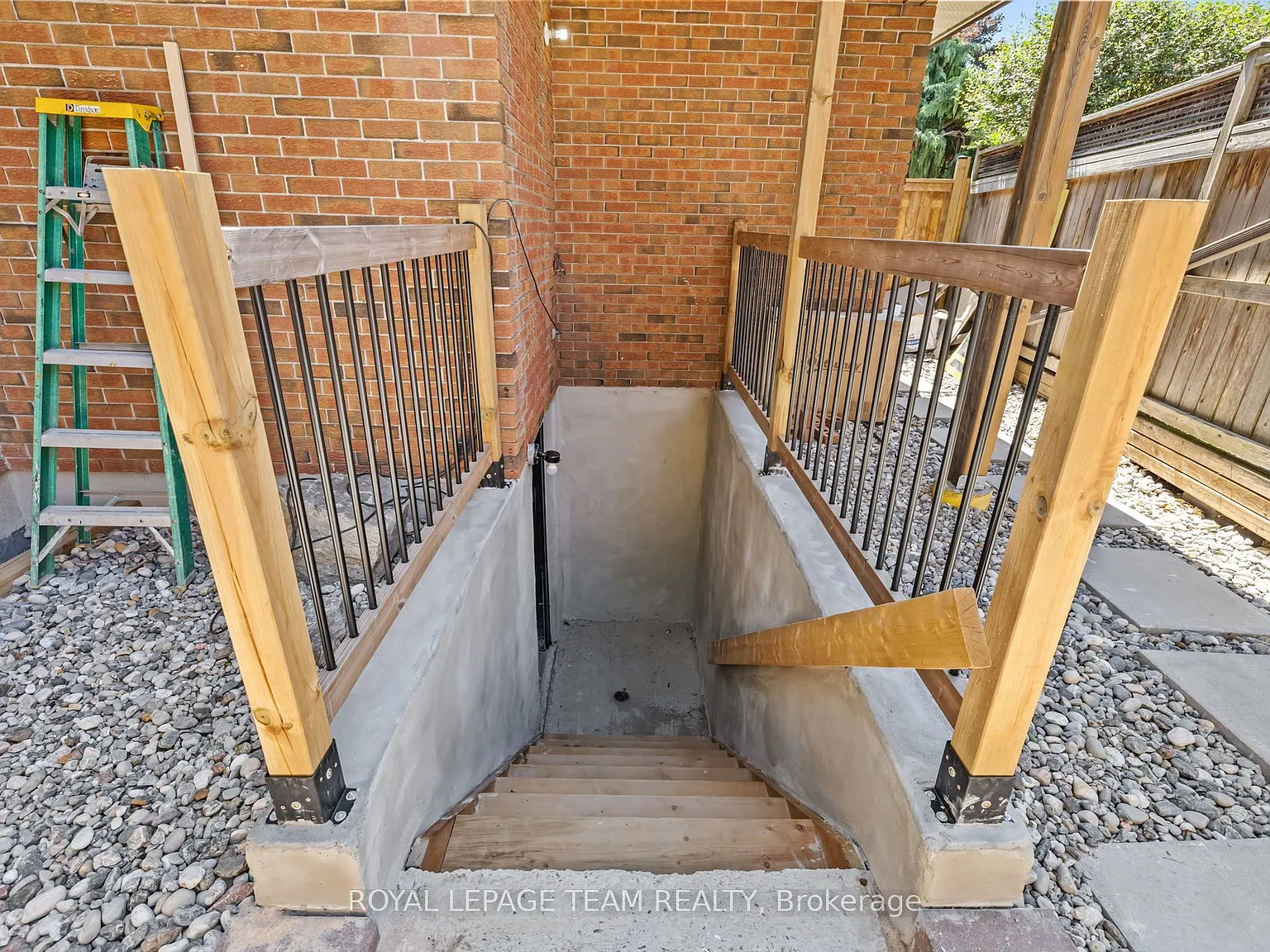 2 bed, $2,300 — Photo 3