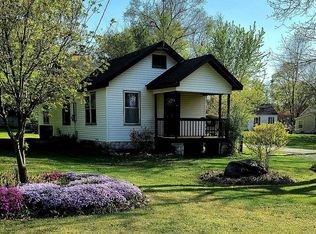 106 E Tebo St, Clinton, MO 64735