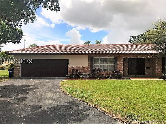 3rd image of 9662 NW 36th Pl