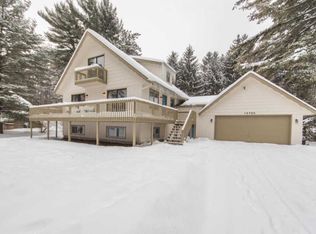 15720 Ryan Dr, Holland, MI 49424