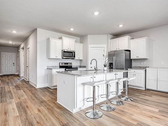 4th image of 2271 Cloudberry Dr