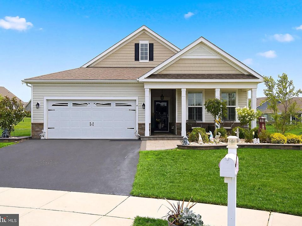 1st image of 4 Otter Cir