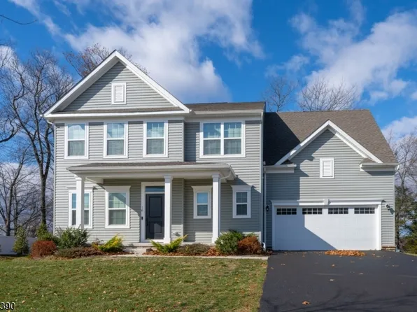 16 Esposito Ln, Landing, NJ 07850