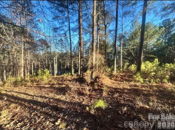 5501 Bridgewater Dr, Granite Falls, NC 28630