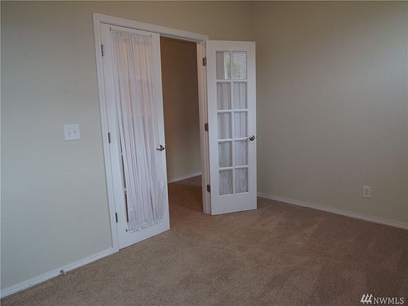 4th image of 8729 Webster Dr NE
