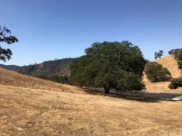 2738 Bridle Trail Ln, Paso Robles, CA 93446
