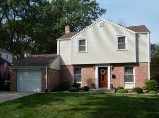 614 S Mitchell Ave, Arlington Heights, IL 60005