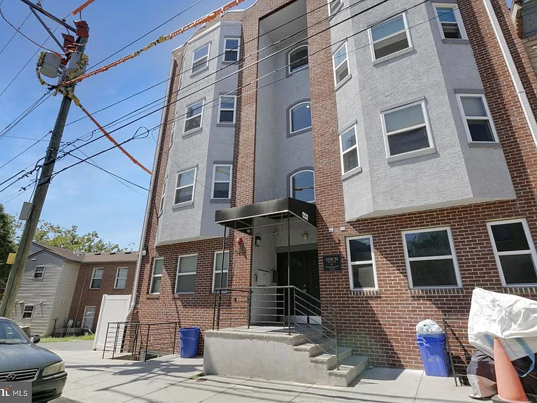 1228 N 25th St #6 — Photo 17