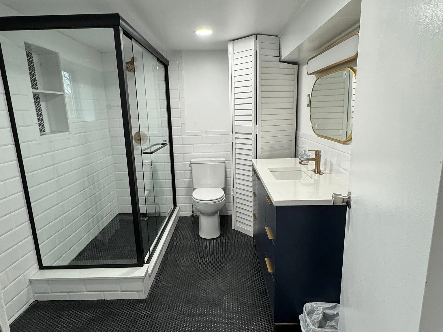 3 bed, 1000 sqft, $2,600 — Photo 2