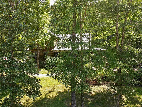 6th image of 6175 Jernigan Dr
